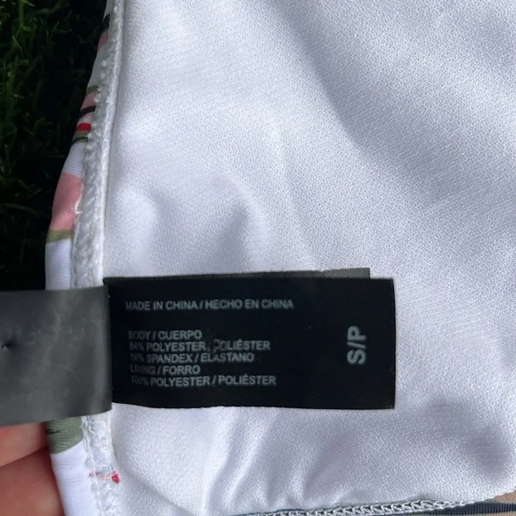 HURLEY Palm Leaf Print Bikini size small - Picture 7 of 13